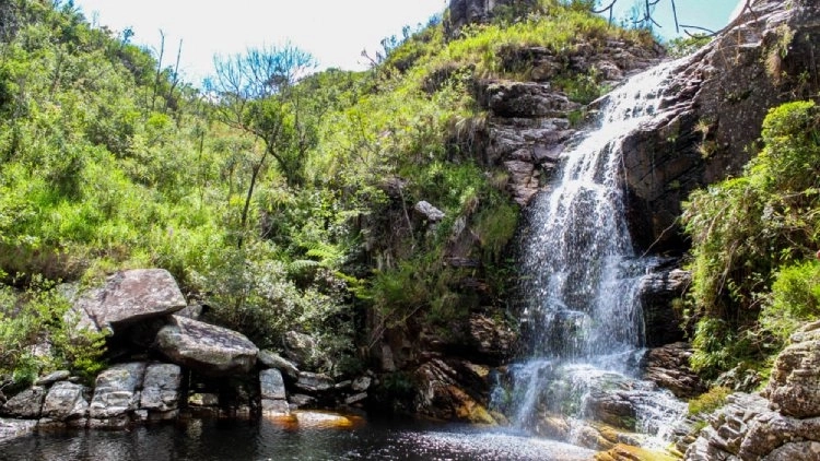 Serra dos Alves: Cachoeiras dos Cristais e Luci, C&acirc;nion Boca da Serra e Ponte de Pedra (N&iacute;vel Moderado)